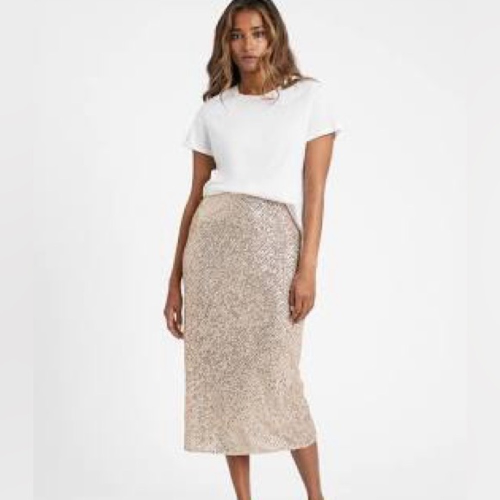 NWT Banana republic midi Gold Sequin Skirt